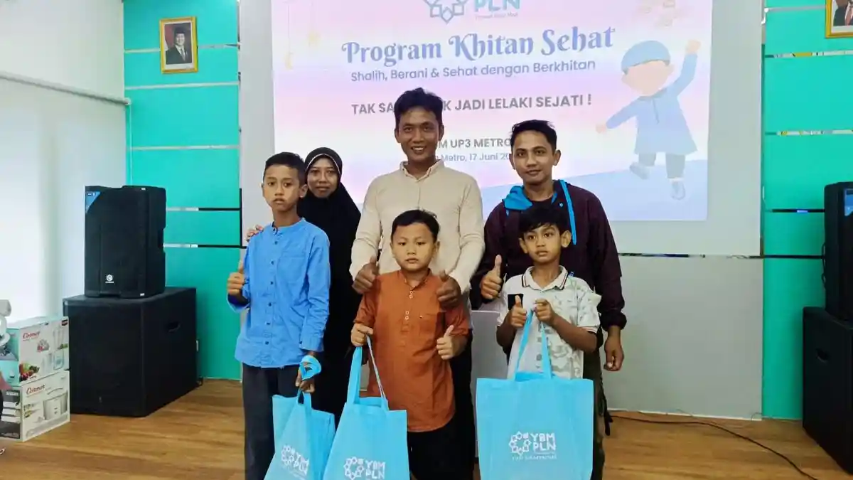 PLN UP3 Metro Melalui YBM Gelar Khitanan Massal, Wujud Peduli Sesama