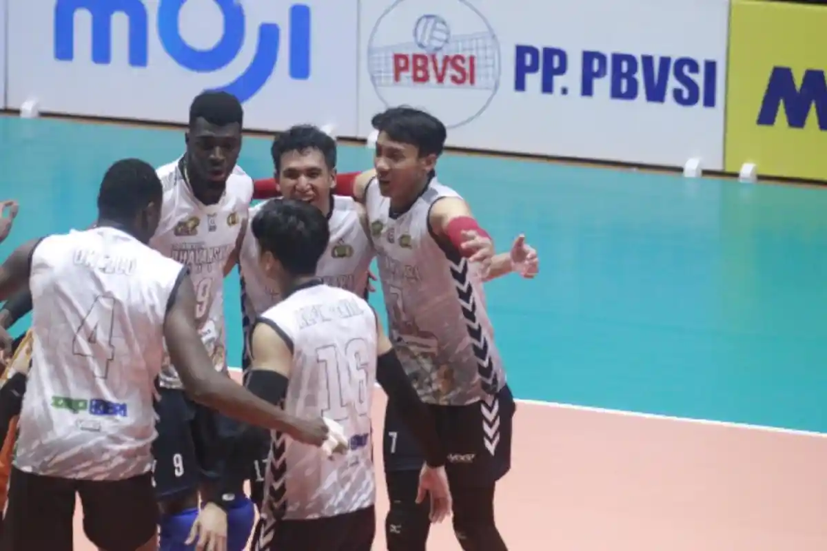 Proliga 2024 di Gresik: Jakarta Pertamina Pertamax Tak Berdaya Hadapi Jakarta Bhayangkara Presisi