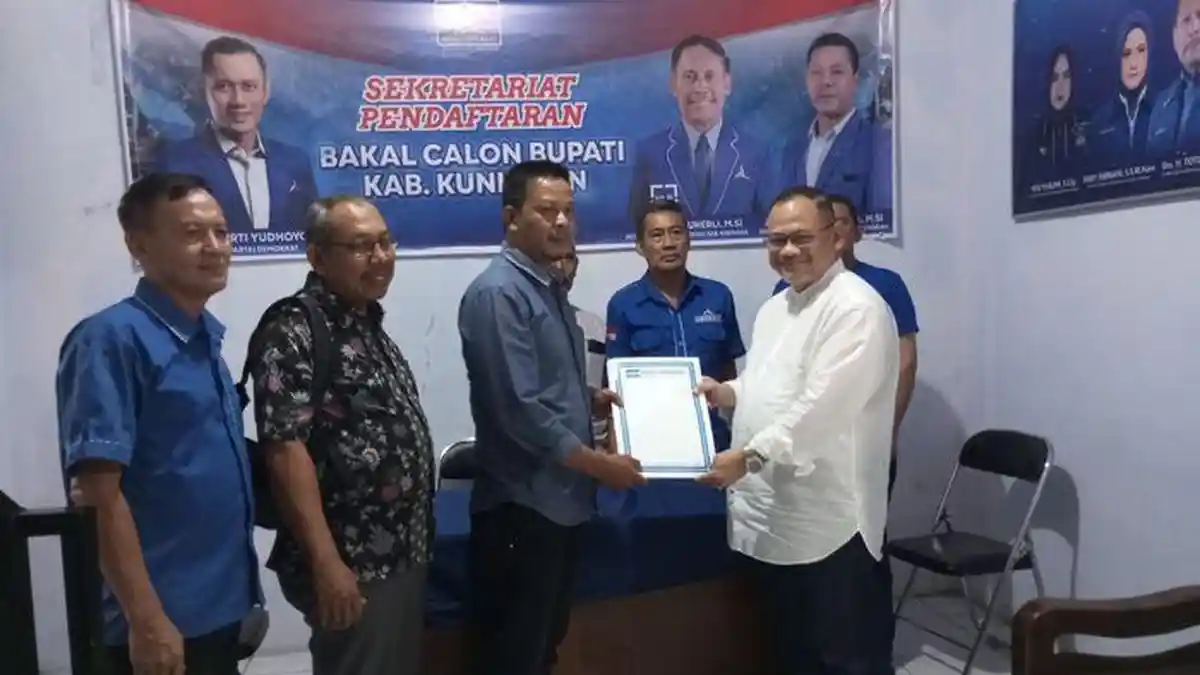 Cucu Bupati Kuningan Ke-18 Daftar Jadi Balon Bupati Kuningan 2024-2029 Lewat Partai Demokrat