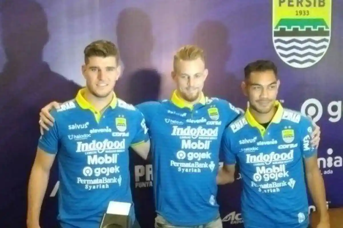 2 Pemain Asing Baru Mendapat Pujian Pelatih Persib Bandung saat Kalahkan PSS Sleman, Kata Roberts