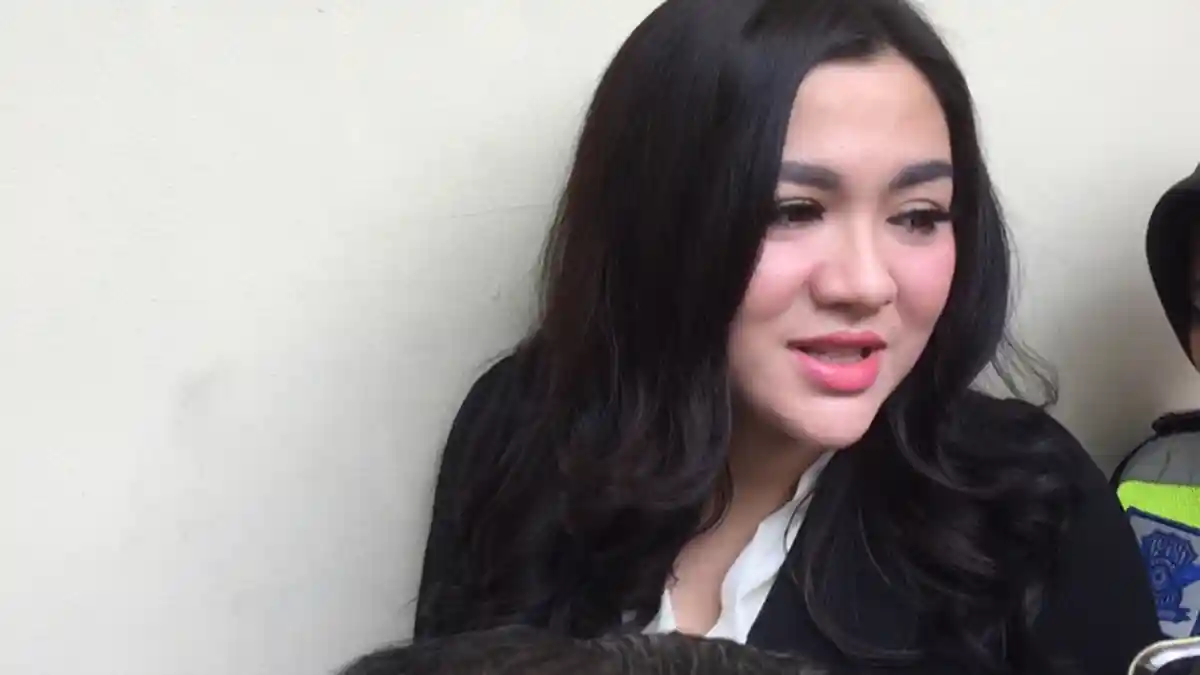 Pernah Gratis Berangkat Umrah, Ini Imbal Balik Vicky Shu untuk First Travel