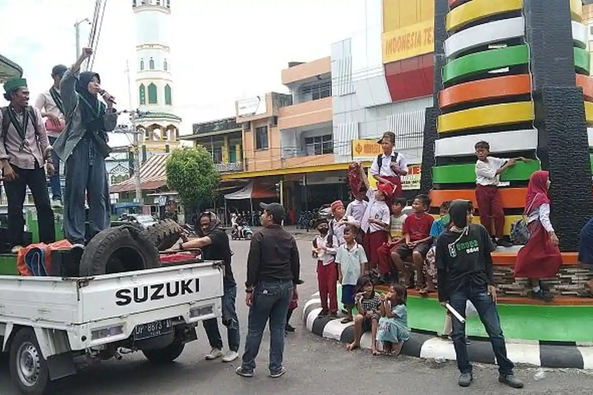 Suara Perempuan Parepare Saat HMI Demo Tolak Kenaikkan Harga BBM