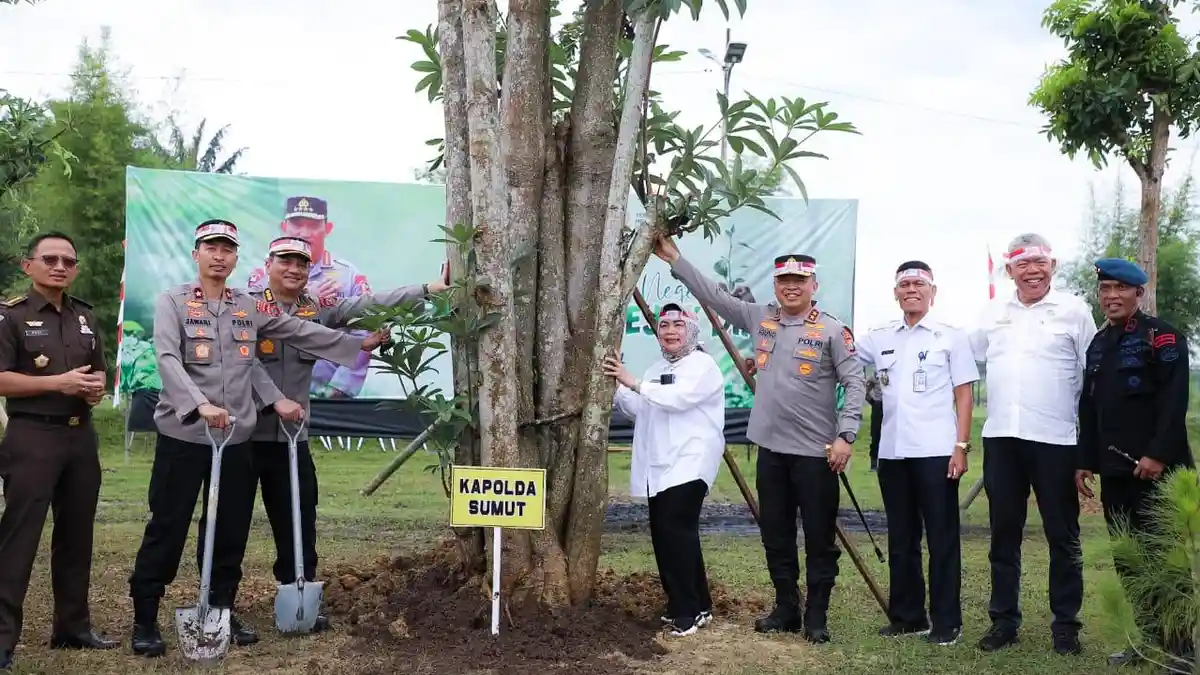 Polda Sumut Tanam 54.310 Pohon, Kapolda Ajak Lestarikan Negeri dengan Penghijauan Sejak Dini