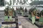 persit-kartika-chandra-kirana-cabang-xxix-kodim-1415-selayar-melakukan-ziarah.jpg