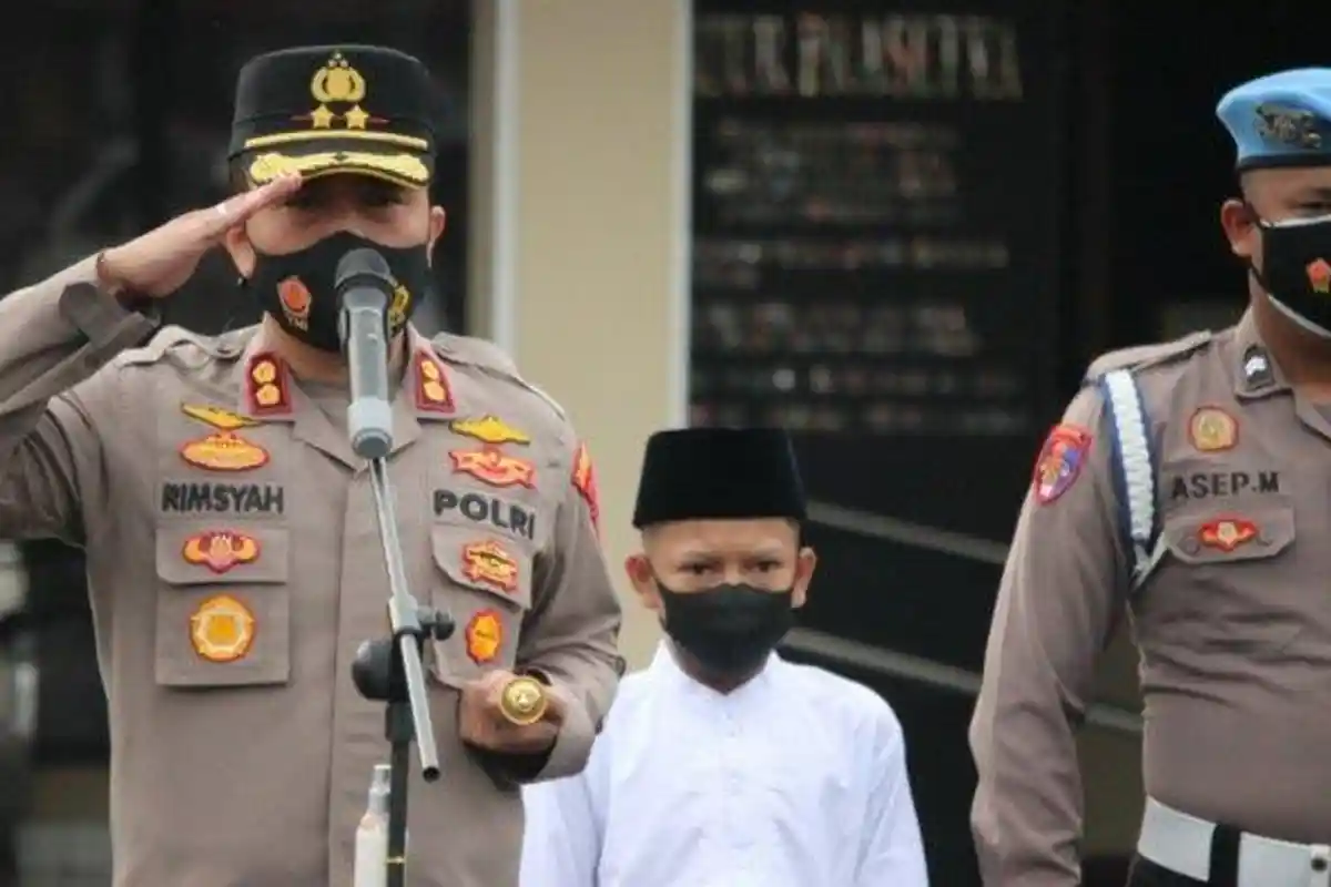 HARU BIRU : Bocah 13 Tahun Dikucilkan Warga dan Ditolak, Tak Mau Pulang hingga Jadi Ajudan Kapolres