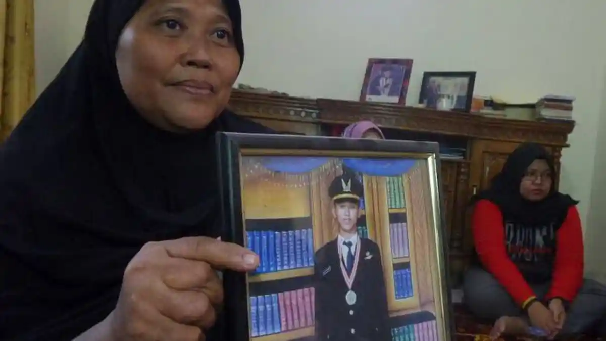 Ini Chat Terakhir Bripda Ridho Kepada Kekasihnya Sebelum Tewas Karena Ledakan