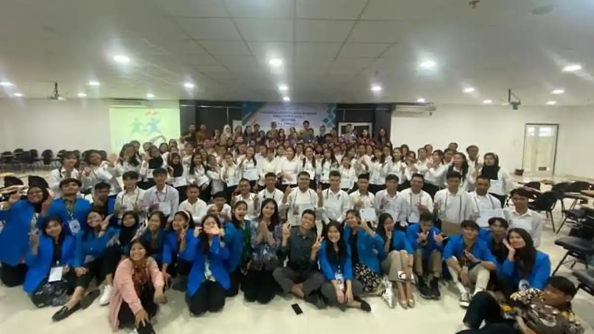 PKKMB Universitas Murni Teguh, Bantu Mahasiswa Beradaptasi dengan Lingkungan Kampus