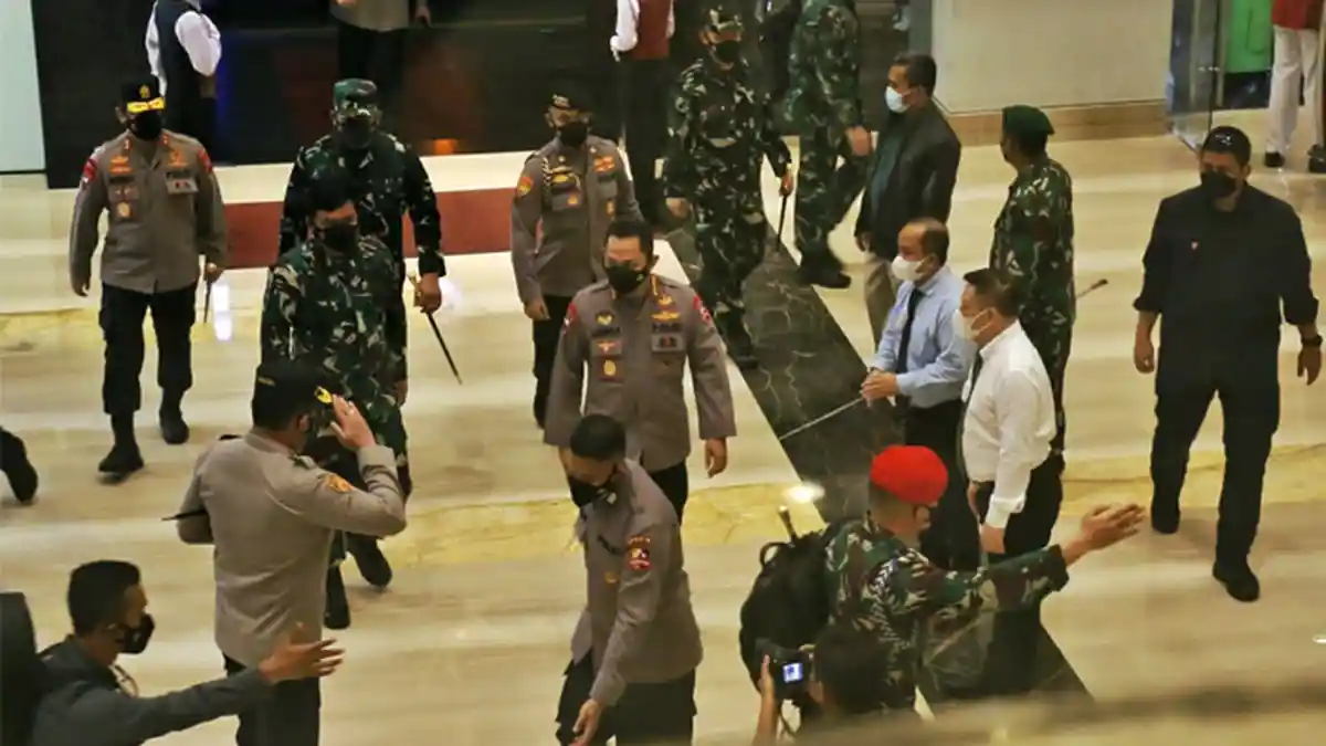 BREAKING NEWS: Hari Ini Panglima TNI dan Kapolri Sambangi Papua