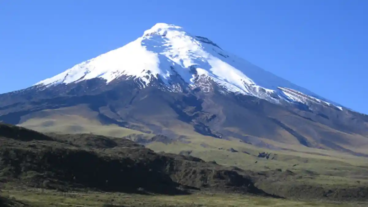 Warga Ekuador Dievakuasi, Gunung Berapi Cotopaxi Kembali Tenang