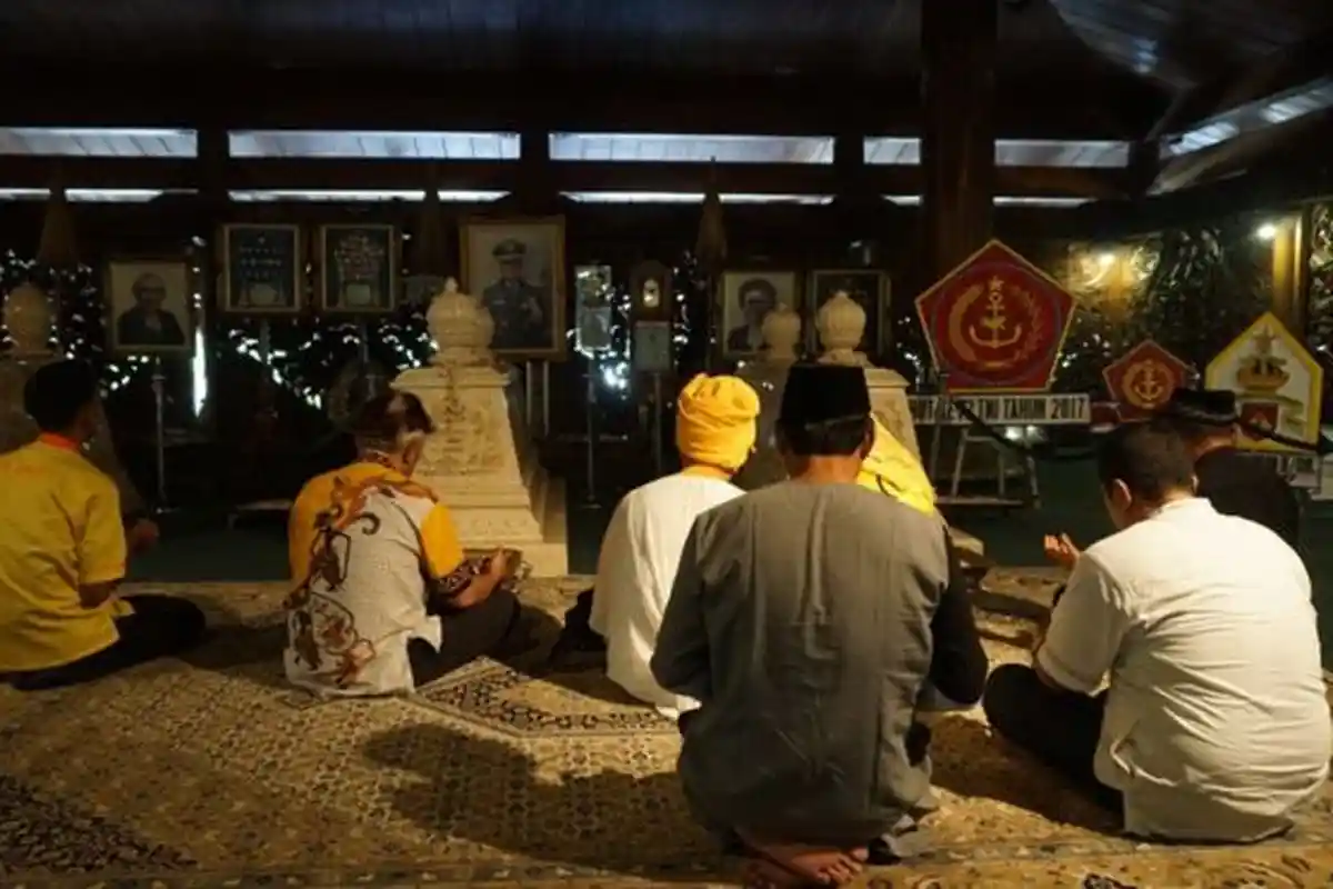 10 Tahun Meninggalnya Soeharto, Makamnya Dipenuhi Pengunjung