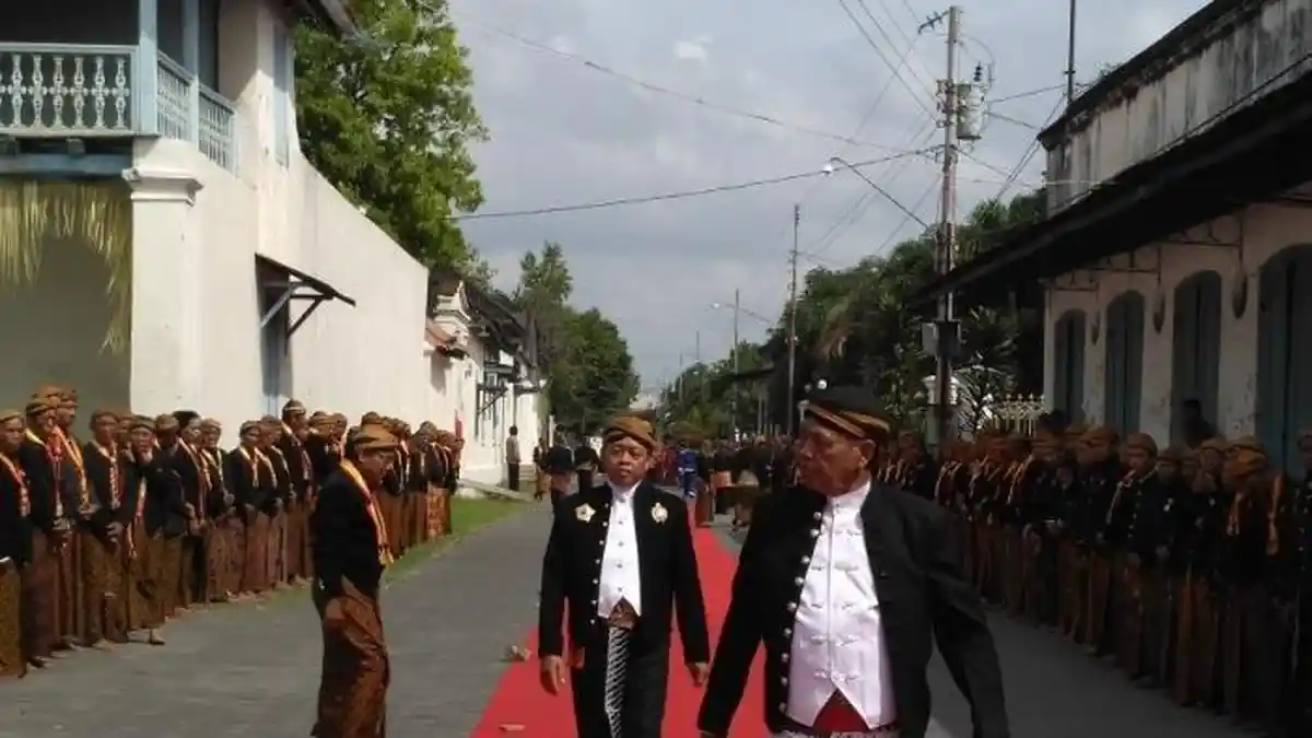 Konflik Panjang Keraton Surakarta Hadiningrat, Jokowi Pernah Berusaha Mendamaikan tapi Gagal