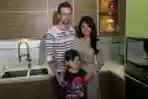 Farah Quinn Pisah Dengan Carson Quinn