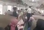 pria-mesum-di-kereta.jpg