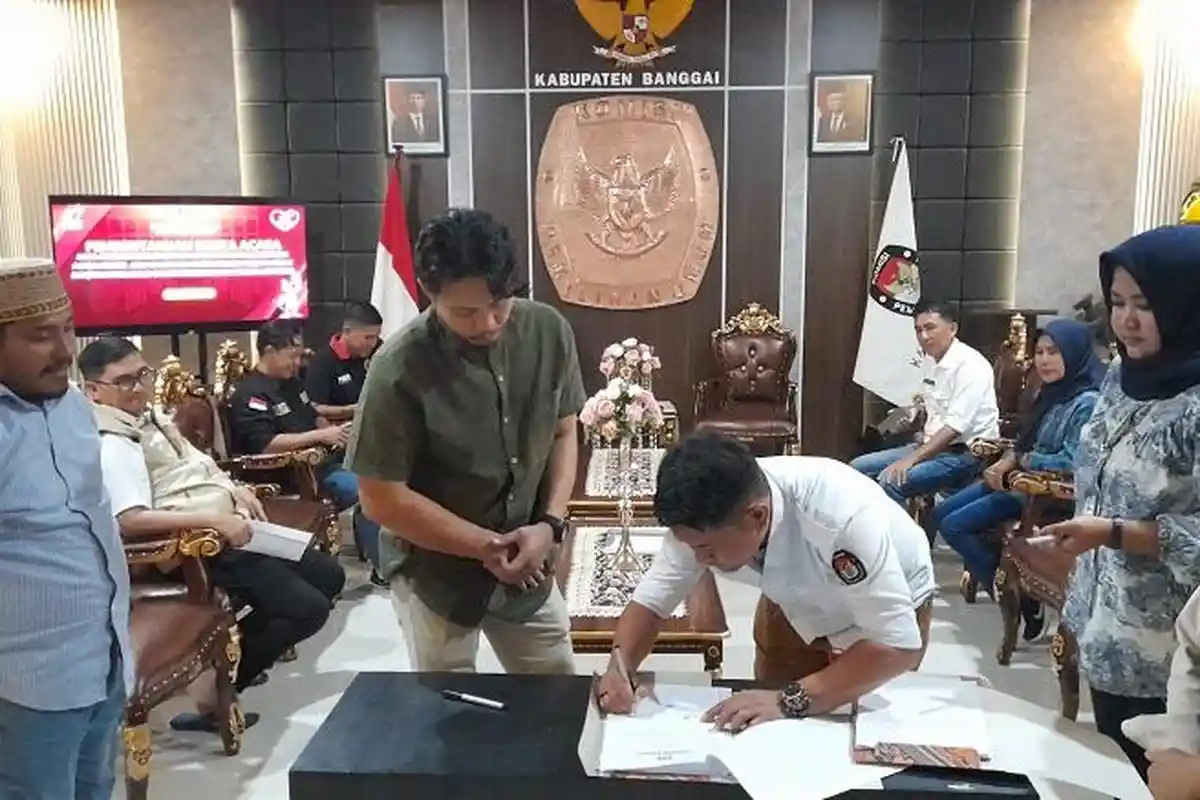 Berita Acara Hasil Penelitian KPU Banggai, Paslon Petahana Amirudin-Furqanuddin Memenuhi Syarat