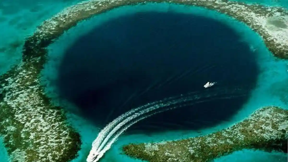 Hasil Mengejutkan Ekspedisi Ilmiah di Dasar Lubang Biru Pantai Belize, Bikin Ketar Ketir Masa Depan