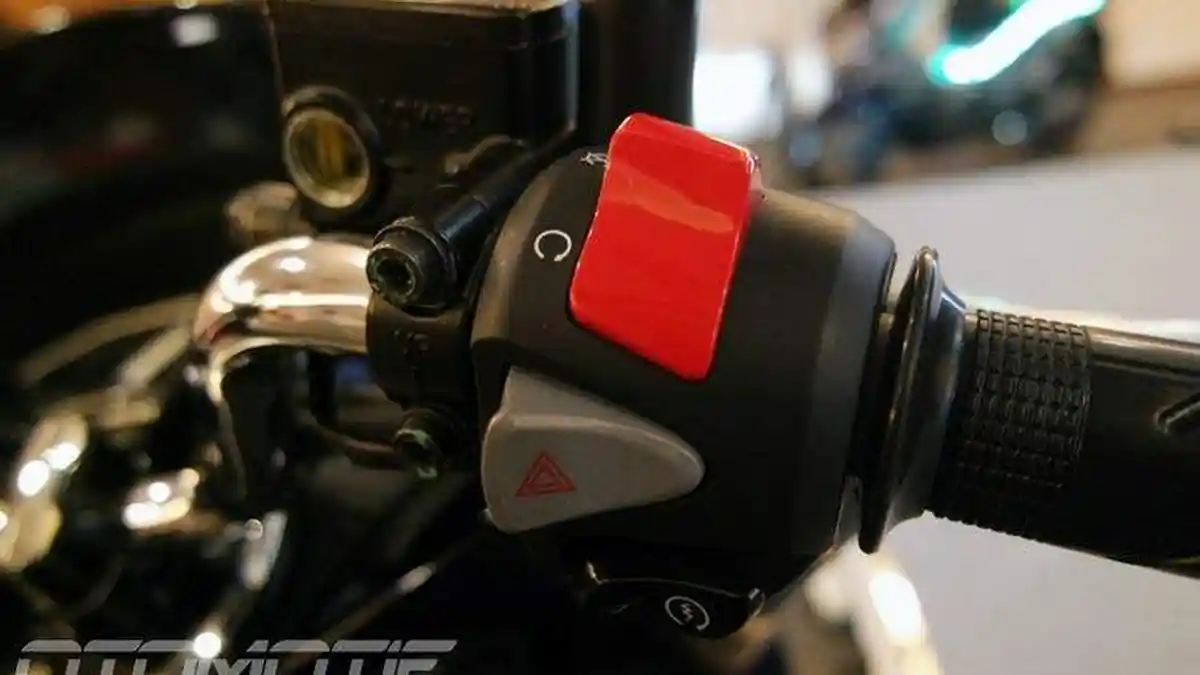 Seberapa Penting Fitur Engine Stop pada Sepeda Motor?
