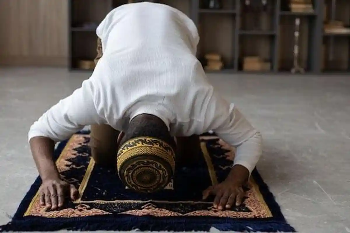 Waktu Terbaik Melaksanakan Sholat Gerhana Bulan 8 November 2022, Lengkap dengan Bacaan Niatnya