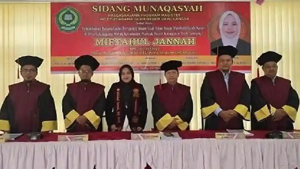 Mahasiswi Pascasarjana IAIN Langsa Raih Nilai A Sidang Tesis Meski Hidup di Tenda Pengungsian