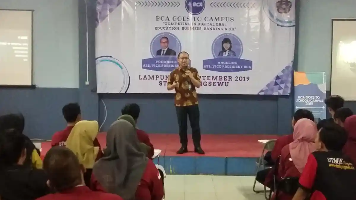Mahasiswa STMIK Antusias Ikuti BCA Goes To Campus