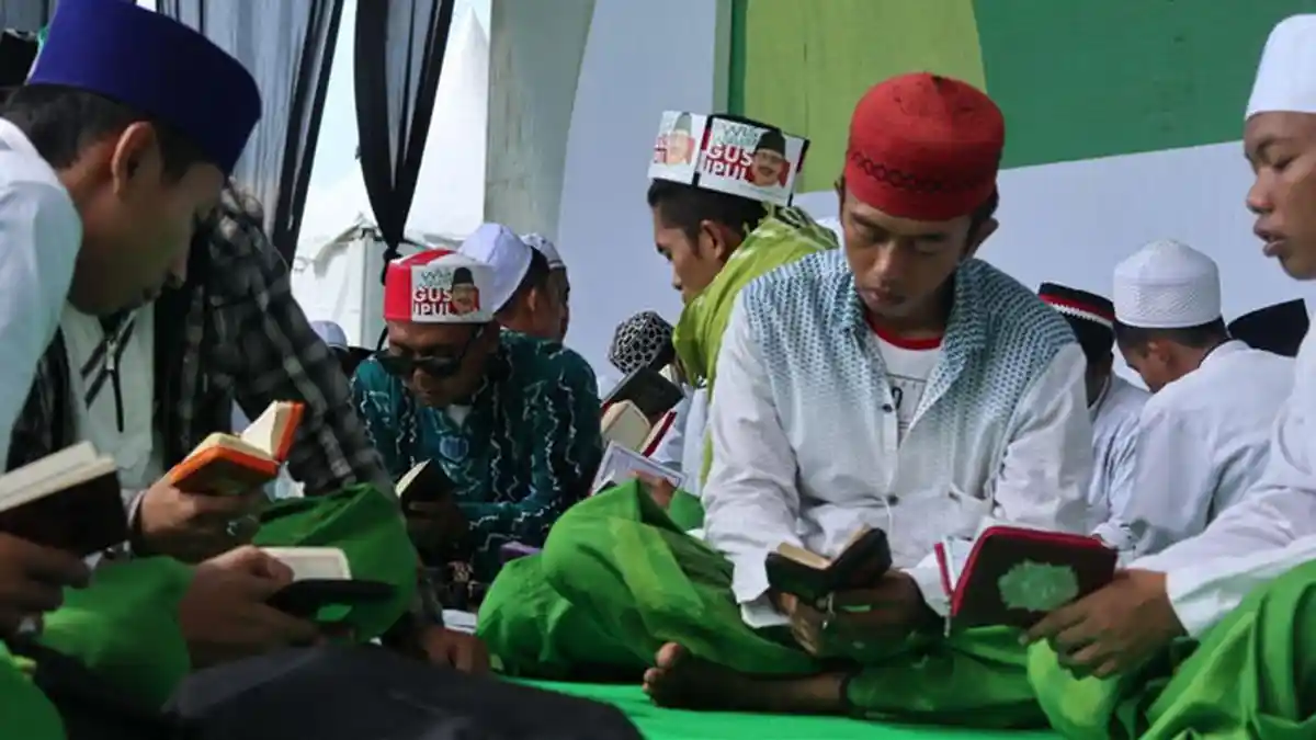 Ganti Kampanye dengan Istighosah Kubro, Ribuan Hafidz Khatam Alquran 313 Kali Doakan Gus Ipul-Puti