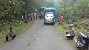 Kecelakaan-terjadi-di-Jl-Poros-Pallangga-Sapaya-tepatnya-di-Batu-Massongko.jpg