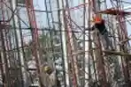 Pemerintah Sertifikasi 113.900 Tenaga Kerja Konstruksi