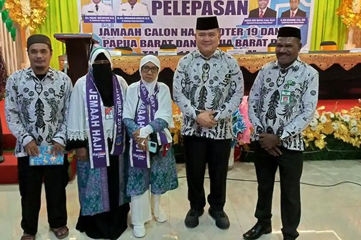 Pj Bupati Maybrat Hadiri Pelepasan Jemaah Calhaj di Embarkasi Makassar, Ini Pesan Dua Pj Gubernur