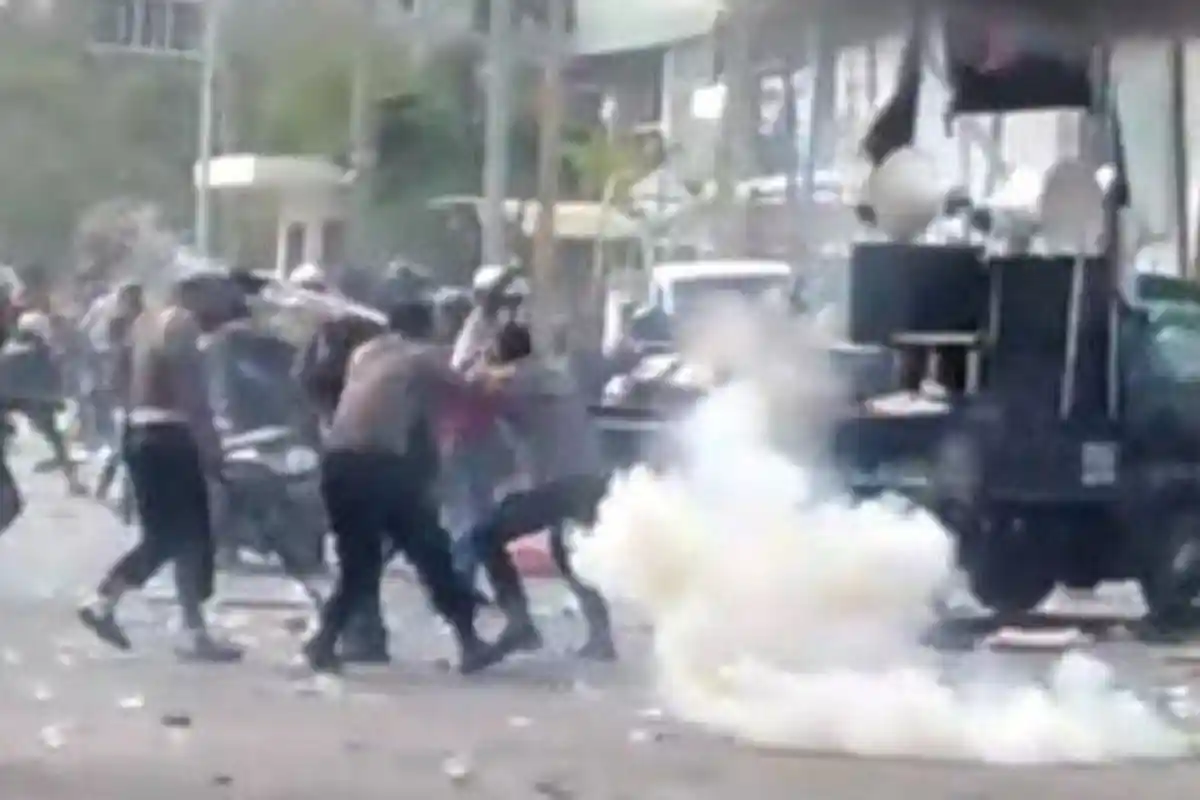 KACAU! Sakit Hati ke Mantan Istri Berujung Demonstrasi dan Kerusuhan, Singgung Masalah SARA