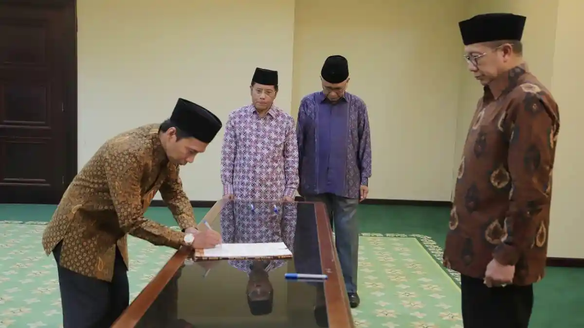 Rektor IAIN Surakarta Ungkap Motif Fake Chat Pijat Plus Sasar Dirinya, Ada yang Incar Jabatannya?