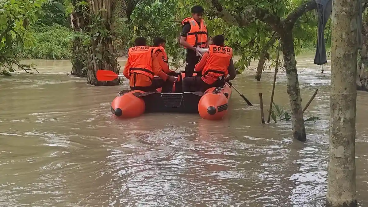 Kumpulkan Kayu di Aliran Sungai Bahbolon Batubara, Junaidi Terpeleset Hingga Hanyut Terbawa Arus