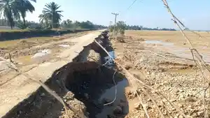 jalan-rusak-01122025.jpg