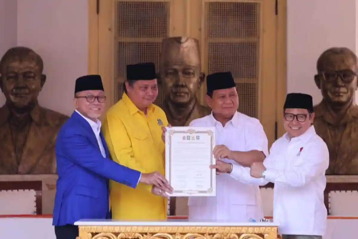 Jawaban PDI Perjuangan Soal Golkar dan PAN Dukung Prabowo Subianto