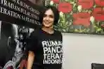 yuni-shara-kampanyekan-bantuan-bagi-korban-asap_20151013_182215.jpg