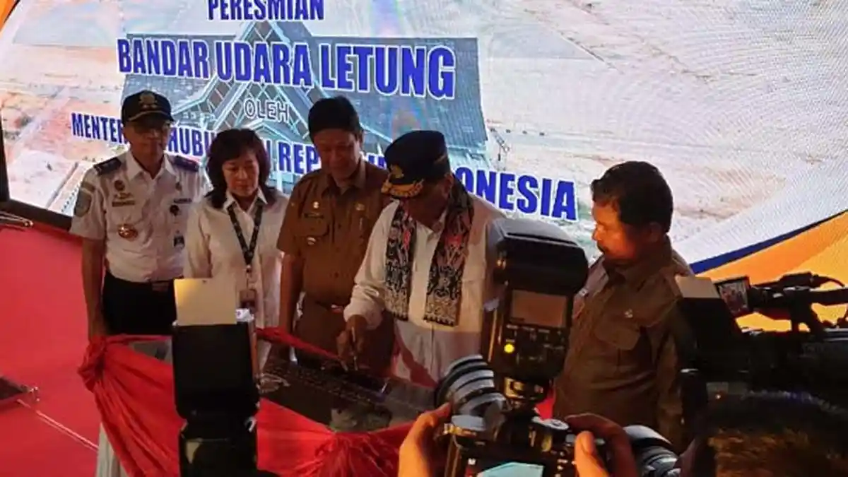 Di Akhir Jabatan, Menhub Budi Karya Resmikan Bandara Letung Anambas