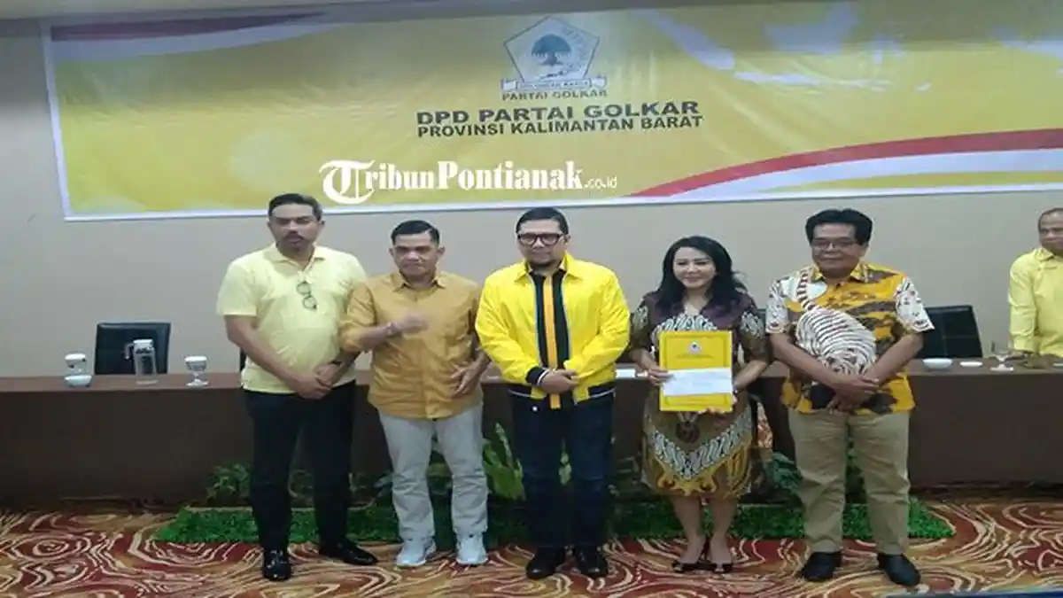 Karolin - Erani Resmi Mendapat SK Rekomendasi Dukungan dari Golkar
