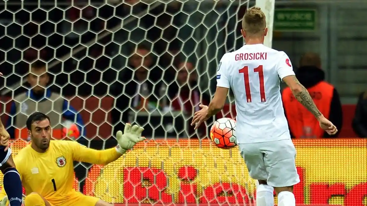 Gelontor Gibraltar 8-1, Polandia Pecahkan Rekor Sendiri