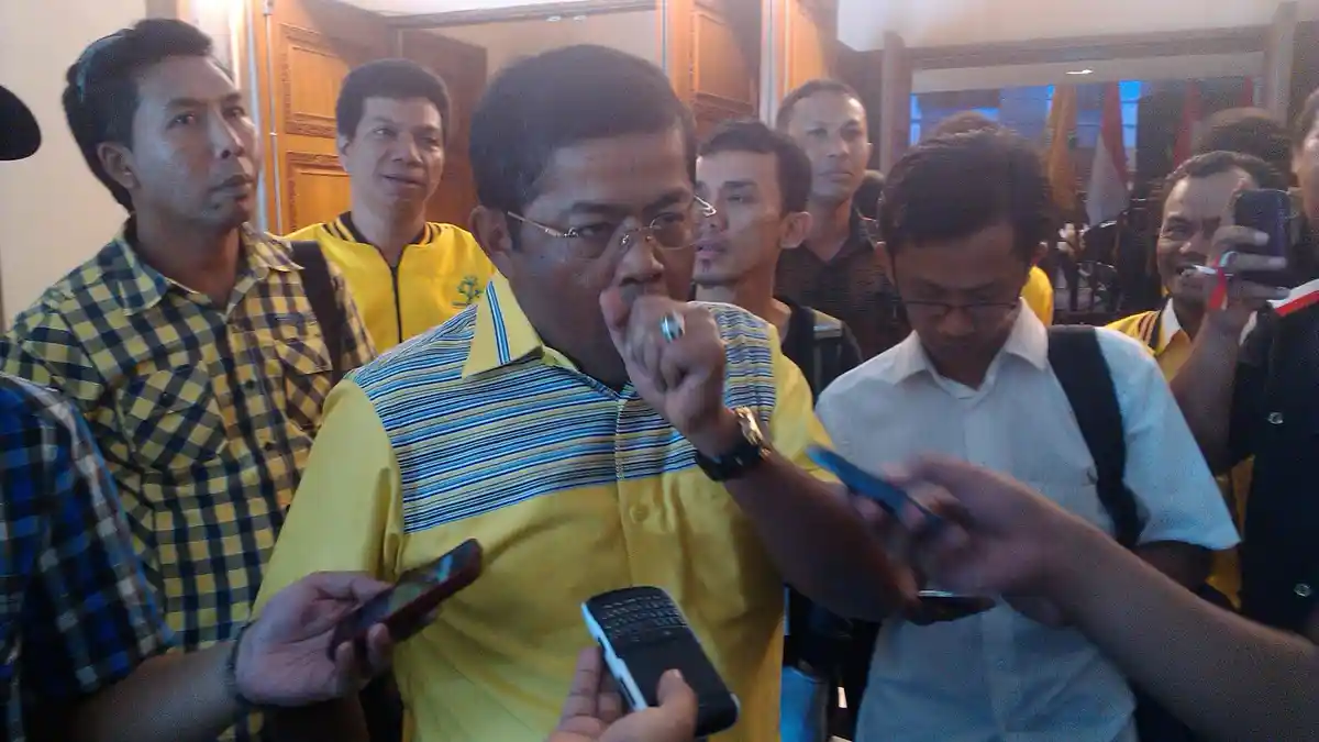 Idrus Sulit Jawab Wartawan, Suaranya Hilang