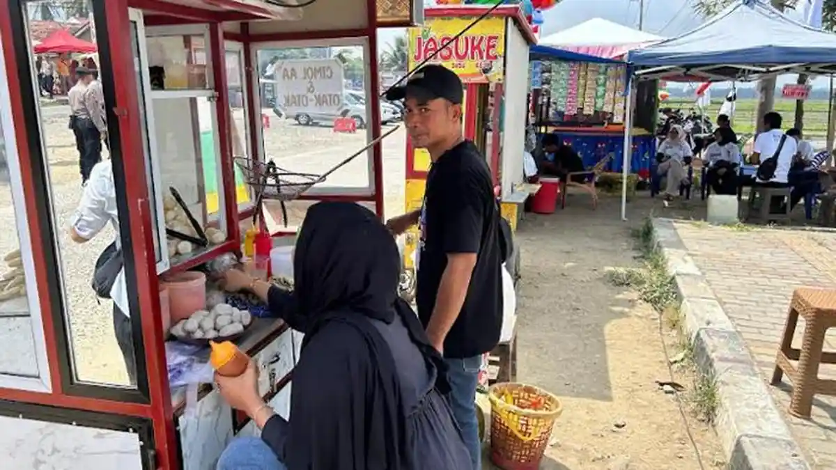 Sambut Kunjungan Jokowi, 150 Pedagang UMKM Maliosewu Pringsewu Lakukan Persiapan Sepekan - Tribunlampung.co.id
