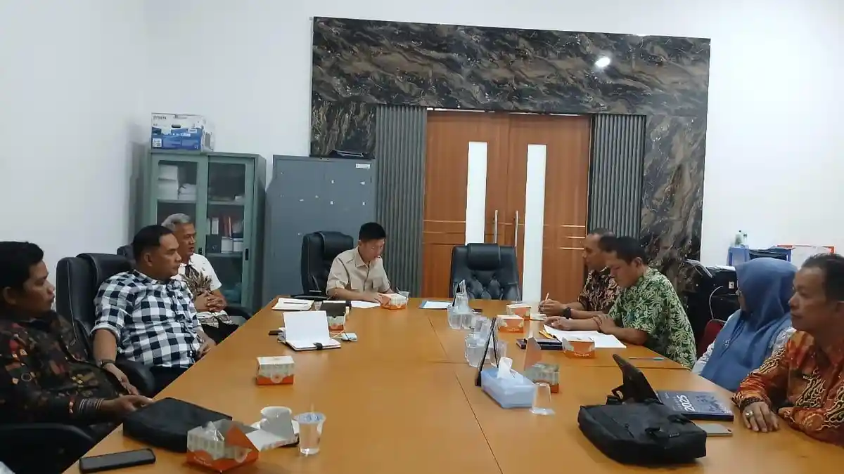 Komisi II DPRD Evaluasi Perumdam Tirta Sejiran Setason