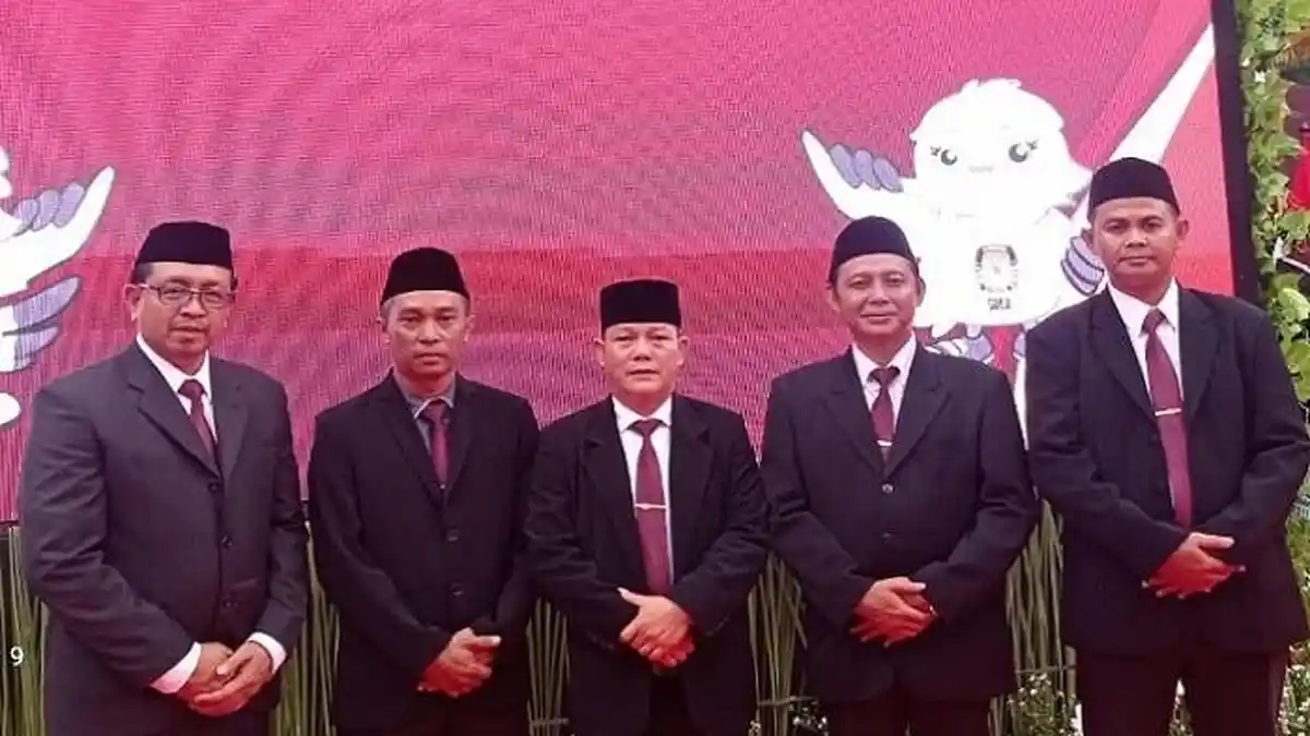 5 Komisioner KPU Kapuas Hulu Baru Resmi Dilantik