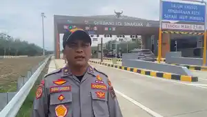 Kepala-Dinas-Perhubungan-Kabupaten-Simalungun-Sabar-P-Saragih-saat-diwawancarai-Kamis-442024.jpg