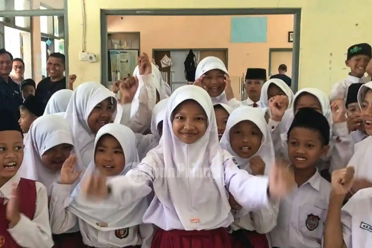 5 Naskah Sambutan Murid dan Orang Tua, Ucapkan Terimakasih yang Bermakna di Hari Guru 2024