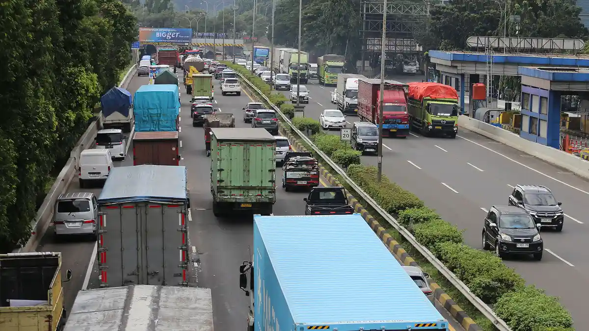 Daftar Lengkap Ruas Jalan Tol dan Non-Tol yang Terapkan Pembatasan Angkutan Barang Lebaran 2026
