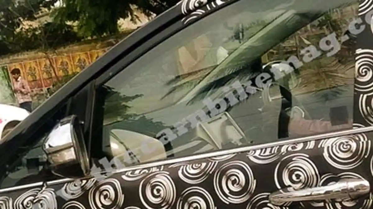 Melongok Daleman Toyota Kijang Innova Generasi Baru