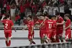 Penjaga-gawang-Timnas-Indonesia-Emil-Audero-menggagalkan-penalti-Hatem-Sultan.jpg