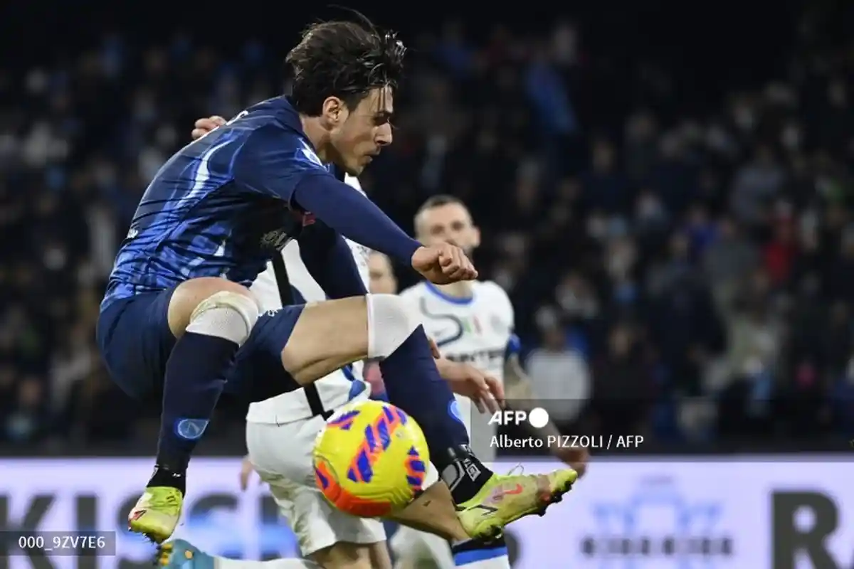 Prediksi Susunan Pemain Barcelona vs Napoli di Liga Europa, Duel Aubameyang vs Insigne