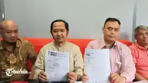 jokowi-esemka-calon-pembeli.jpg