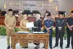 Plt-Bupati-Langkat-Tiorita-Br-Surbakti-menegaskan-komitmennya-menjaga-stabilitas-1.jpg