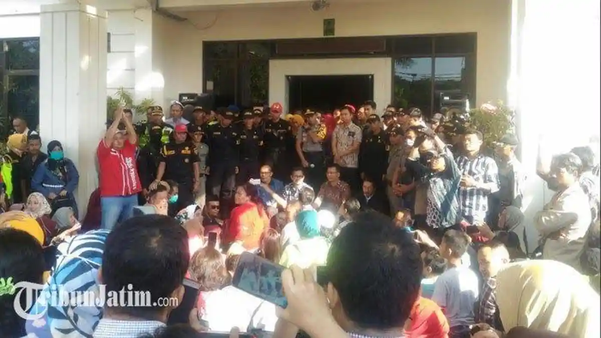 Tanggapi Protes Wali Murid, Dindik Kota Surabaya Buka PPDB Tambahan SMPN Buat Pemenuhan Pagu