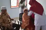 30-Calon-Jamaah-Haji-Asal-Kota-Solok-Disuntik-Vaksin-Meningitis.jpg